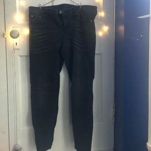 Women Size 14 Black Distressed Jeans